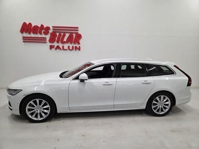 Vit Begagnad 2020 Volvo V90 Momentum Kombi | 269 900 kr (Dyr) - Bild 1/4