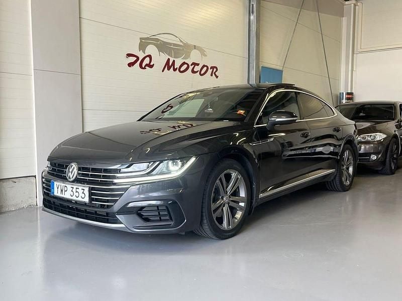 Grå Begagnad 2019 VW Arteon GT Sedan | 239 900 kr (Superpris) - Bild 1/4