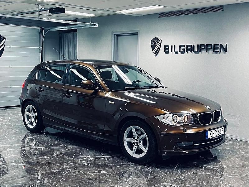 Begagnad BMW 116 Advantage 116 HK (85 kW) 2011 Brun Halvkombi