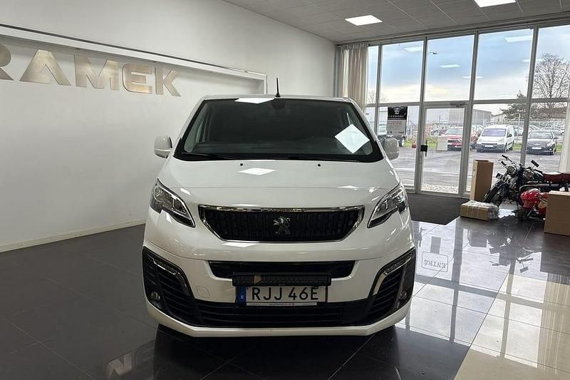 Begagnad Peugeot e-Expert 100 kW (136 HK) 2022 Vit Van