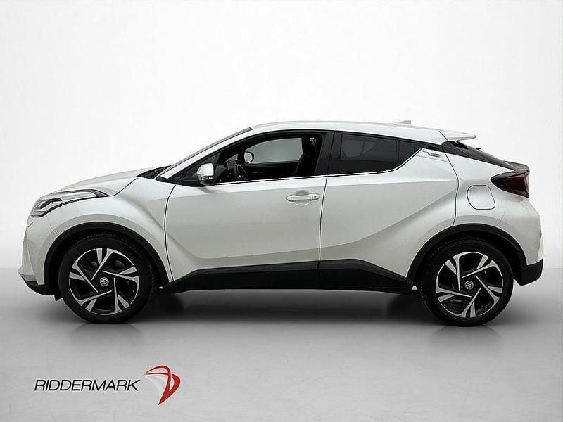 Begagnad Toyota C-HR Edition 184 HK (135 kW) 2022 Vit SUV