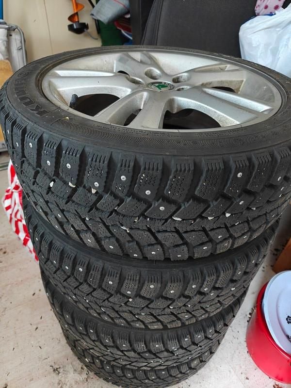 Begagnad Skoda Fabia RS 180 HK (132 kW) 2011