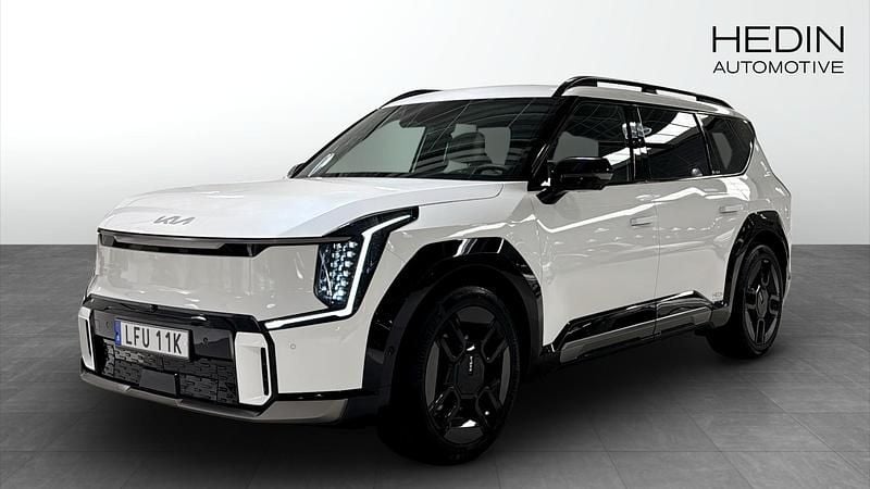 Vit (white) Begagnad 2025 Kia EV9 GT-Line SUV | 889 900 kr - Bild 1/4