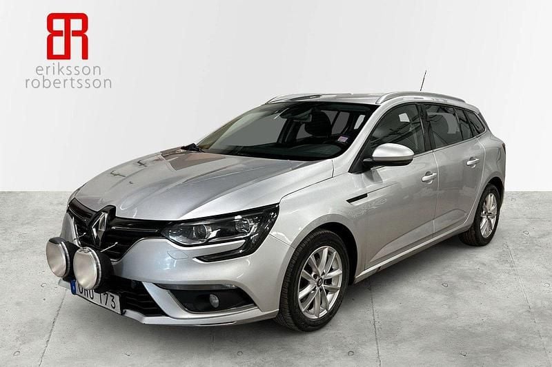 Silver Begagnad 2017 Renault Mégane GrandTour Kombi | 99 900 kr (Lite dyr) - Bild 1/4