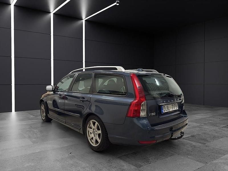 Begagnad Volvo V50 Summum 109 HK (80 kW) 2010 Blå Kombi