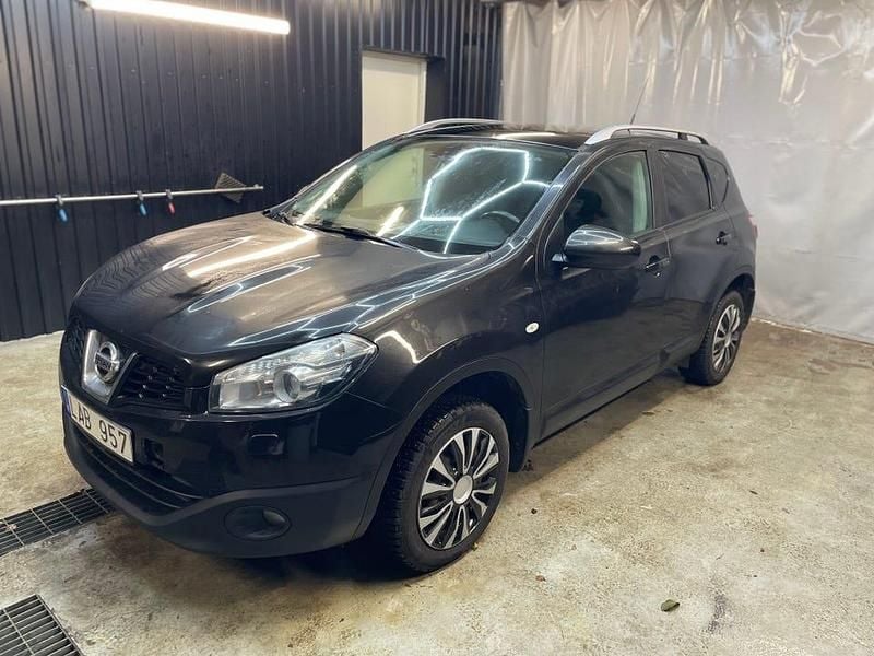 Begagnad Nissan Qashqai 141 HK (103 kW) 2010 SUV