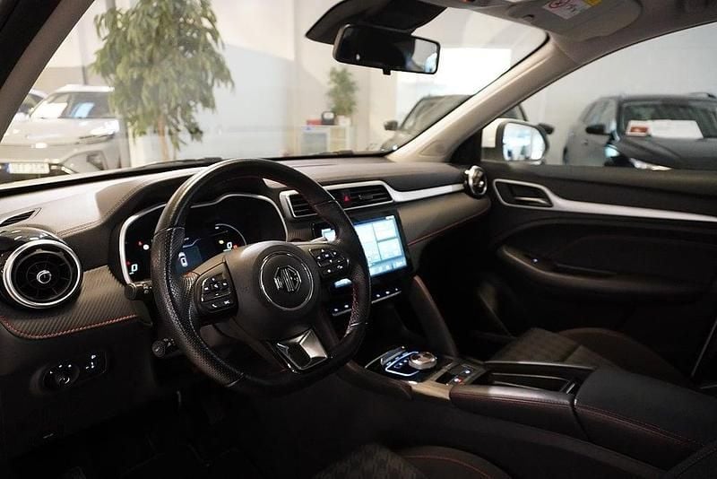 Begagnad MG ZS Comfort 114 kW (156 HK) 2022 Dover white SUV