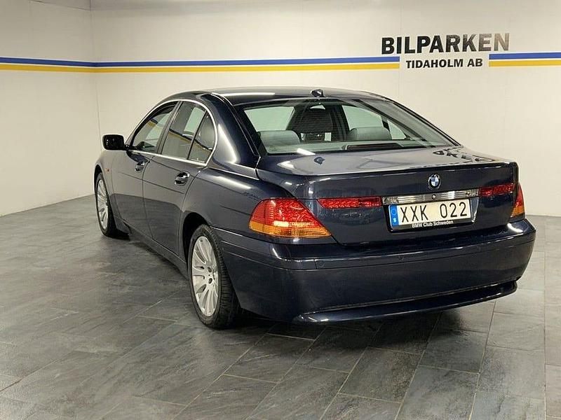 Begagnad BMW 735 272 HK (200 kW) 2003 Blå Sedan