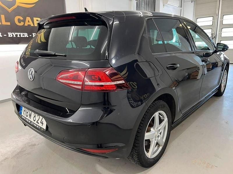 Begagnad VW Golf VII GTE 204 HK (150 kW) 2016 Svart Halvkombi