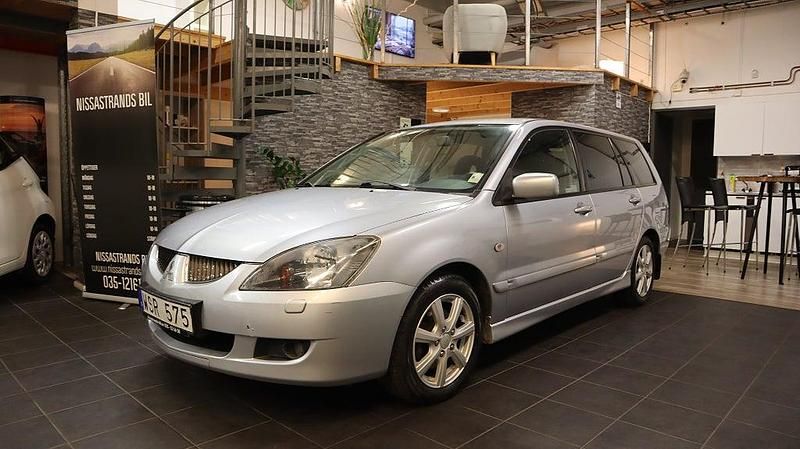 Silver Begagnad 2005 Mitsubishi Lancer Kombi | 28 900 kr - Bild 1/4