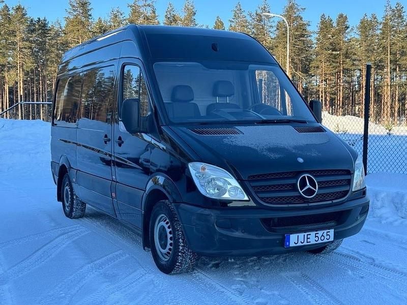 Svart Begagnad 2010 Mercedes 316 Van | 119 900 kr (Marknadspris) - Bild 1/4