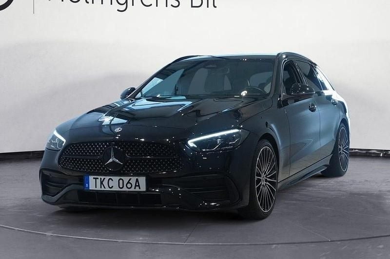Svart Begagnad 2022 Mercedes 220 AMG Kombi | 419 900 kr - Bild 1/4