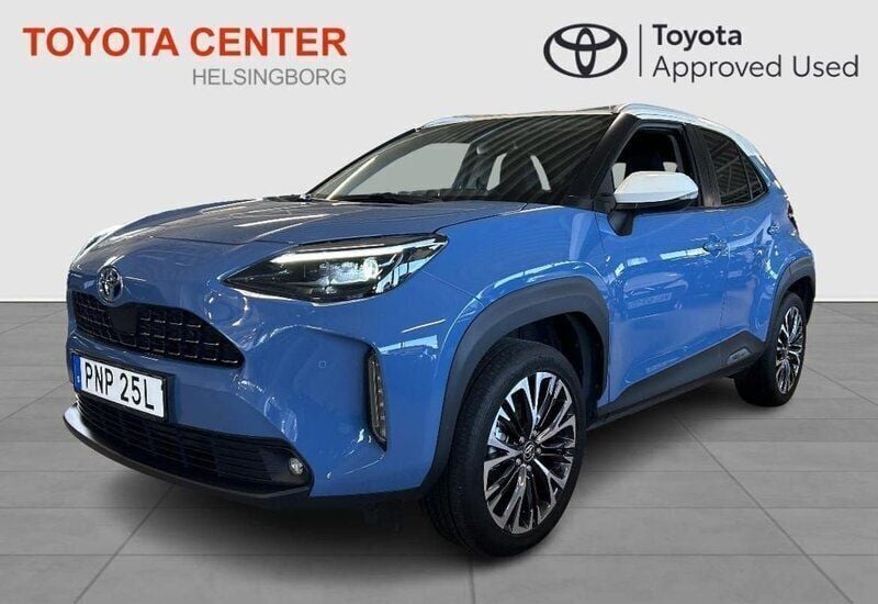 Blå Begagnad 2021 Toyota Yaris Cross SUV | 289 900 kr - Bild 1/4