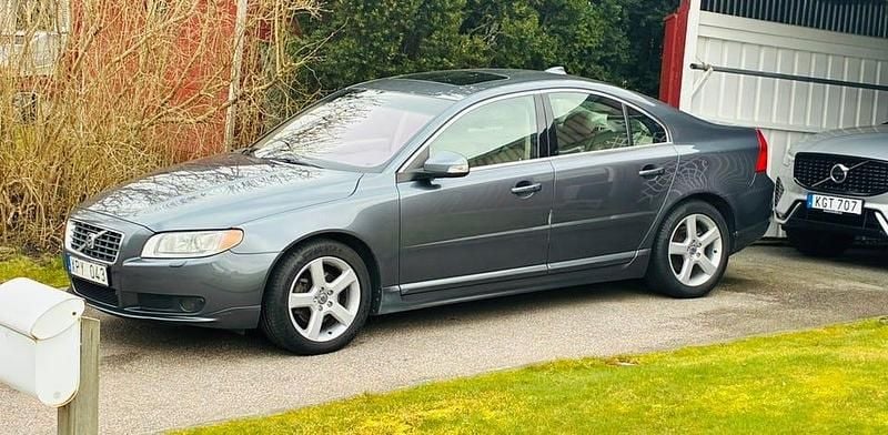 Titaniumgrå metallic Begagnad 2007 Volvo S80 Sedan | 59 000 kr (Bra pris) - Bild 1/4