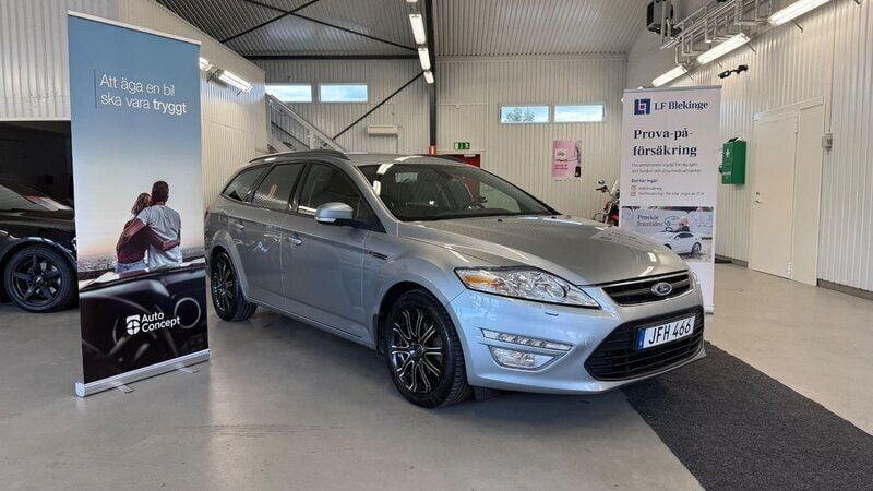 Grå Begagnad 2014 Ford Mondeo Kombi | 94 900 kr (Superpris) - Bild 1/4