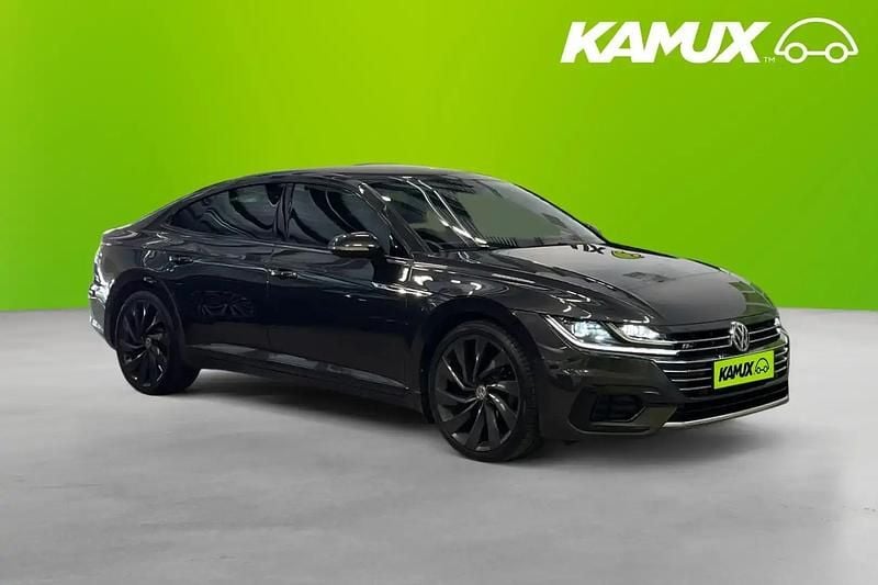 Silver/grå Begagnad 2019 VW Arteon R-line Halvkombi | 244 700 kr (Marknadspris) - Bild 1/4