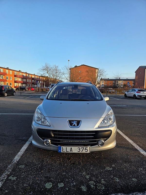 Begagnad Peugeot 307 140 HK (102 kW) 2007 Kombi