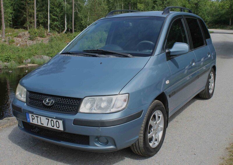 Ljusblå Begagnad 2007 Hyundai Matrix Minibuss | 32 000 kr - Bild 1/4