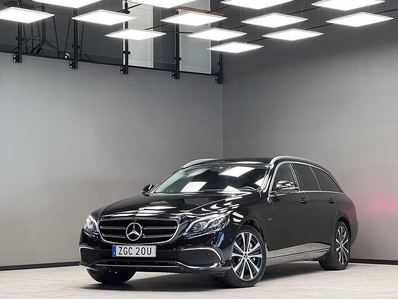 Svart Begagnad 2019 Mercedes E300 Kombi | 289 900 kr (Superpris) - Bild 1/3