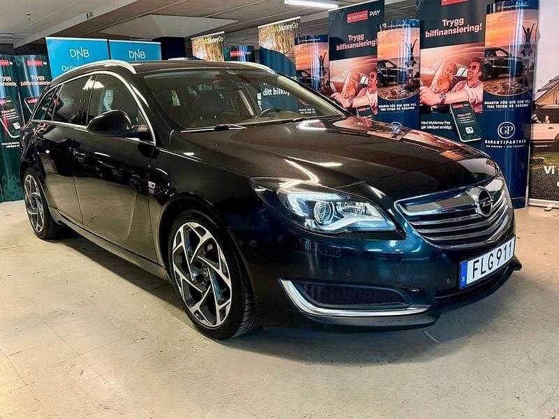 Svart Begagnad 2014 Opel Insignia Kombi | 74 900 kr (Marknadspris) - Bild 1/4