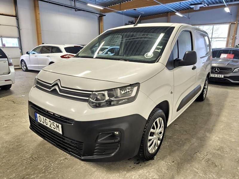 Begagnad Citroën Berlingo 102 HK (75 kW) 2021 Vit Minibuss