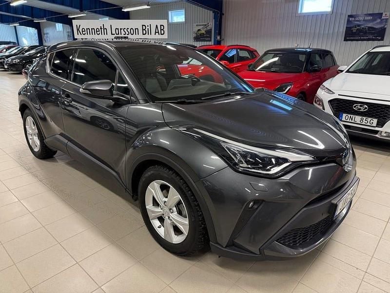 Begagnad Toyota C-HR Executive 122 HK (89 kW) 2023 Grå SUV