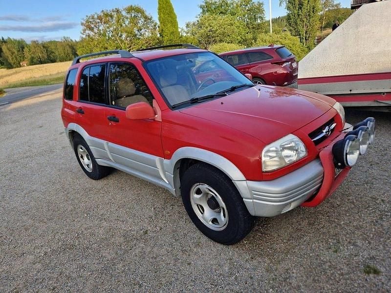 Begagnad 1999 Suzuki Grand Vitara SUV | 15 000 kr - Bild 1/4