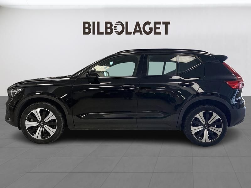 Begagnad Volvo XC40 Single Motor 175 kW (238 HK) 2023 Svart SUV