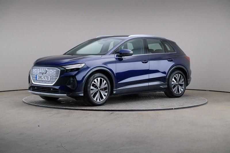 Blå Begagnad 2022 Audi Q4 e-tron Advanced SUV | 329 000 kr (Bra pris) - Bild 1/4