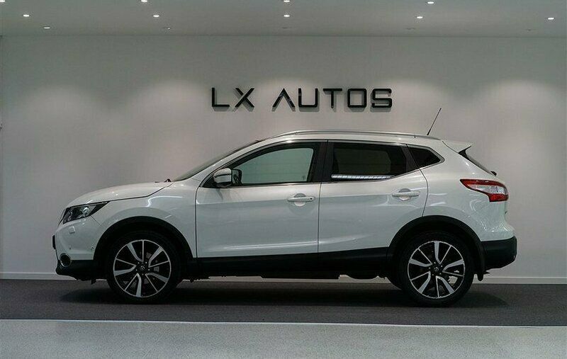 Vit Begagnad 2014 Nissan Qashqai 360º SUV | 139 000 kr (Dyr) - Bild 1/4