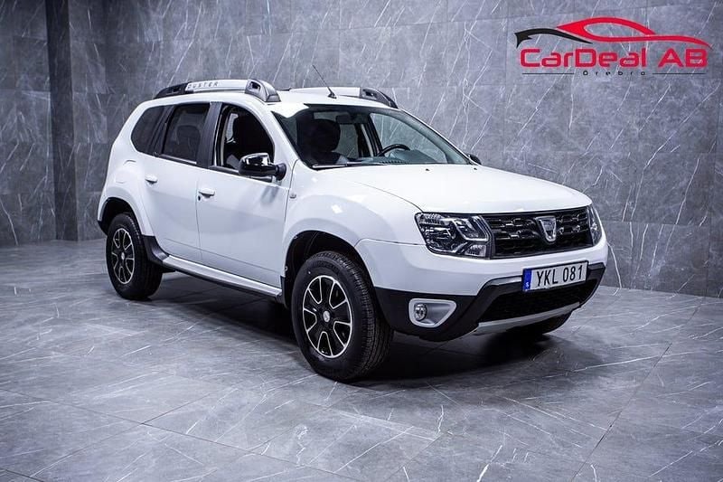 Vit Begagnad 2017 Dacia Duster Black Shadow SUV | 148 800 kr (Lite dyr) - Bild 1/4