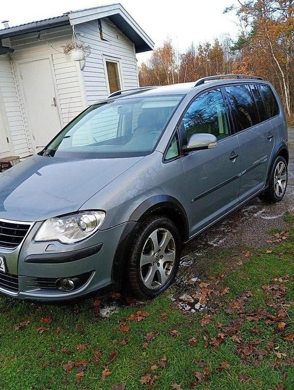 Begagnad 2008 VW Touran Cross Minibuss | 21 000 kr - Bild 1/1