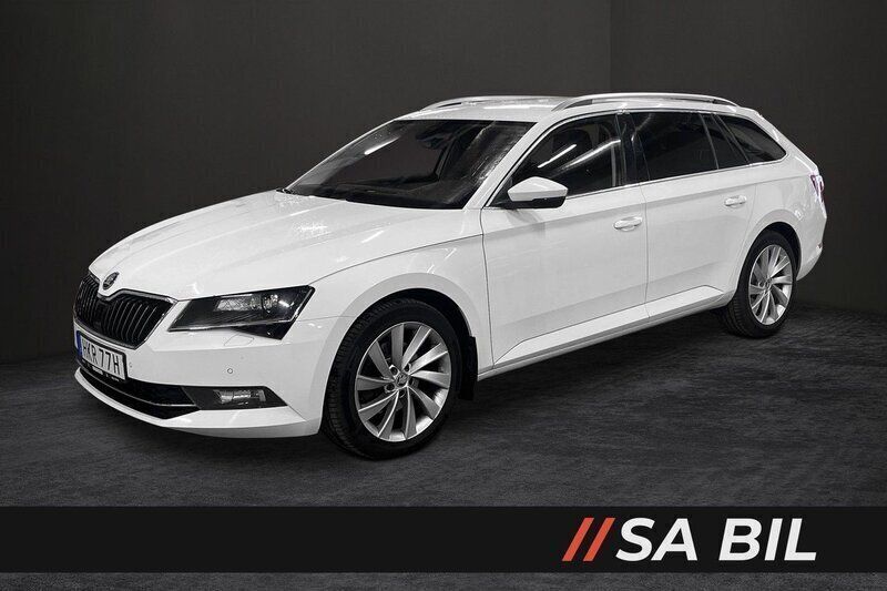 Vit Begagnad 2019 Skoda Superb Business Line Kombi | 214 500 kr (Superpris) - Bild 1/4