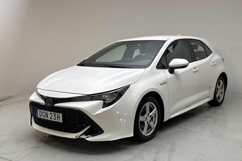 Begagnad Toyota Corolla Active 122 HK (89 kW) 2020 Vit