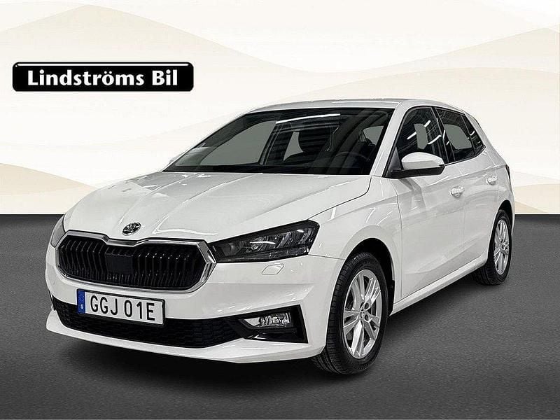 Vit Begagnad 2023 Skoda Fabia Style Halvkombi | 224 900 kr (Marknadspris) - Bild 1/3
