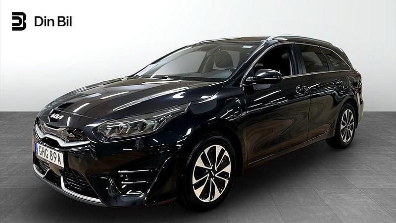 Svart Begagnad 2021 Kia Ceed Sportswagon Advance Kombi | 244 900 kr (Marknadspris) - Bild 1/4