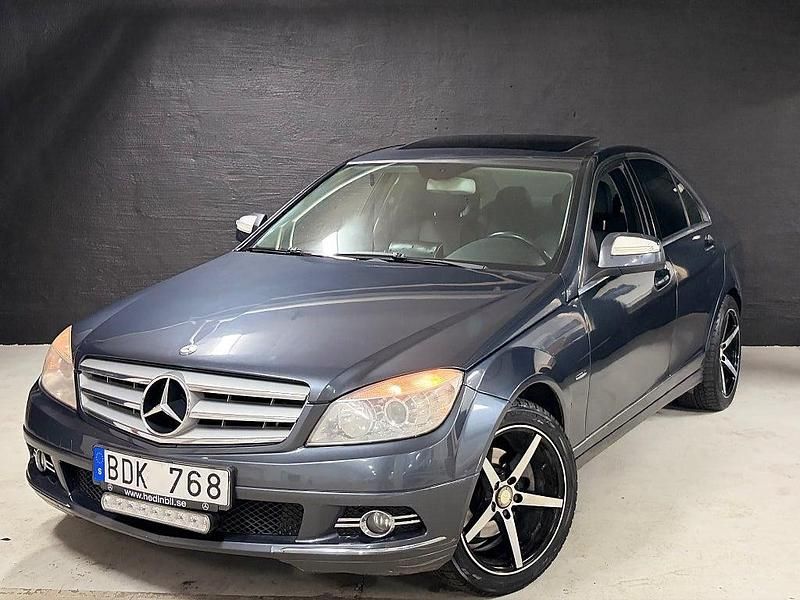 Grå Begagnad 2007 Mercedes C220 Avantgarde Sedan | 79 900 kr (Marknadspris) - Bild 1/4