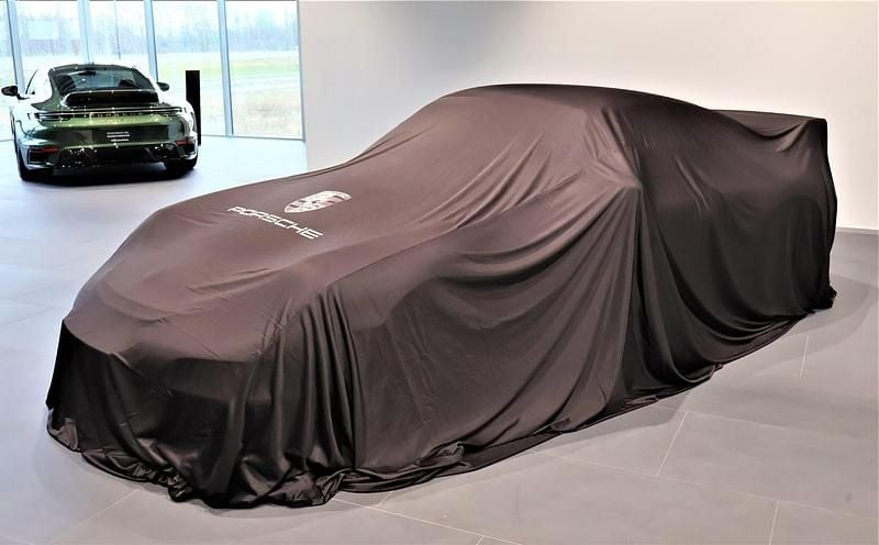 Grå Begagnad 2020 Porsche Taycan 4S Sedan | 625 000 kr (Bra pris) - Bild 1/4