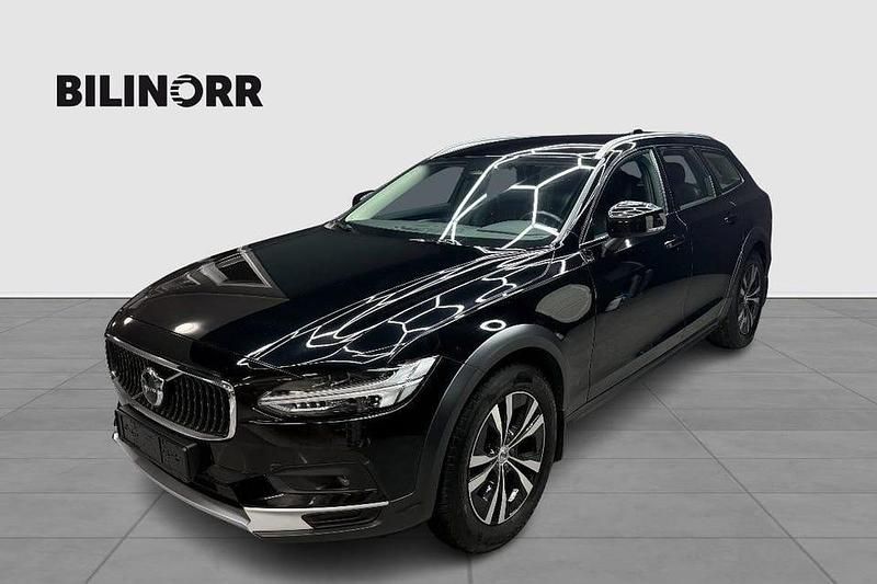 Svart Begagnad 2022 Volvo V90 CC Momentum Kombi | 349 900 kr (Bra pris) - Bild 1/4