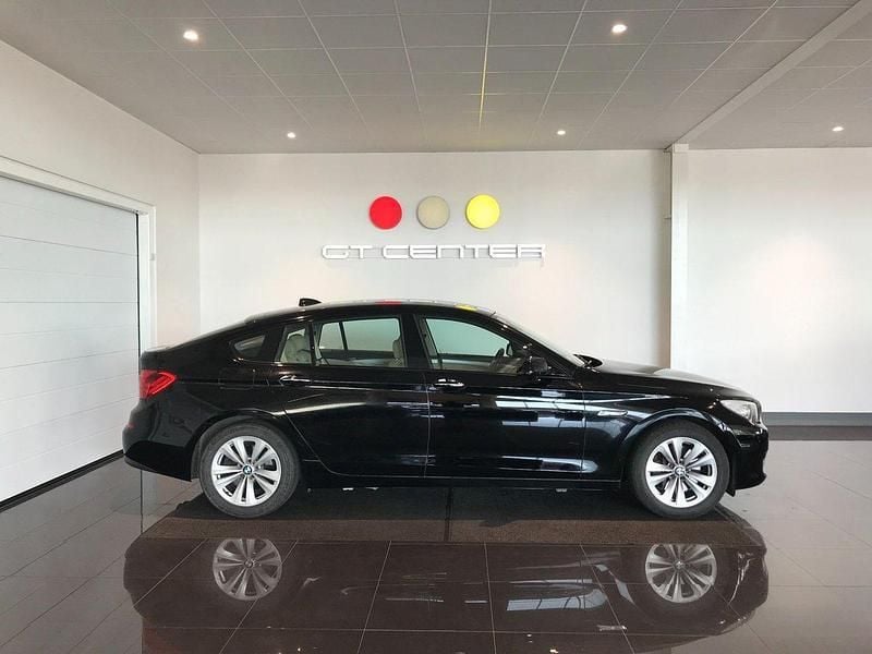 Svart Begagnad 2010 BMW 530 Gran Turismo Halvkombi | 139 900 kr (Bra pris) - Bild 1/4