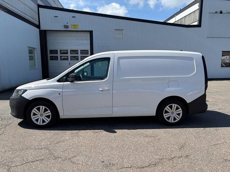 Vit Begagnad 2021 VW Caddy Maxi Minibuss | 136 800 kr (Superpris) - Bild 1/4