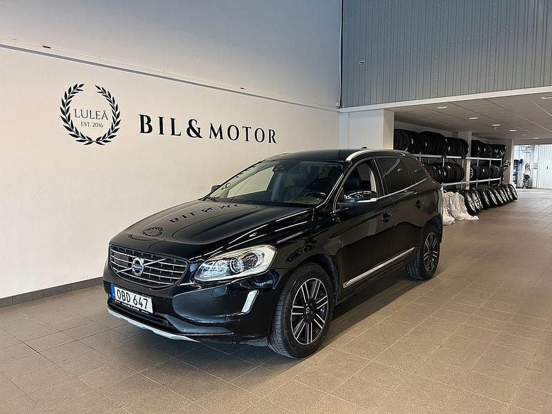Svart Begagnad 2016 Volvo XC60 Standard SUV | 239 898 kr (Marknadspris) - Bild 1/4