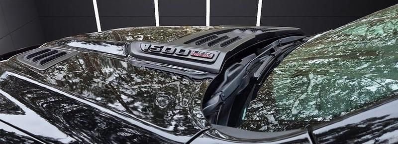 Begagnad Dodge Ram 264 HK (194 kW) 2020 Diamond black crystal pearl