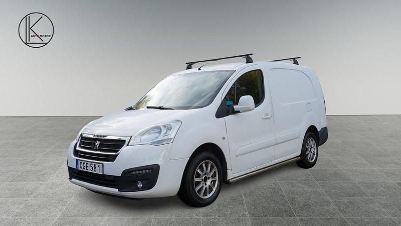 Vit Begagnad 2016 Peugeot Partner Minibuss | 49 900 kr (Marknadspris) - Bild 1/4