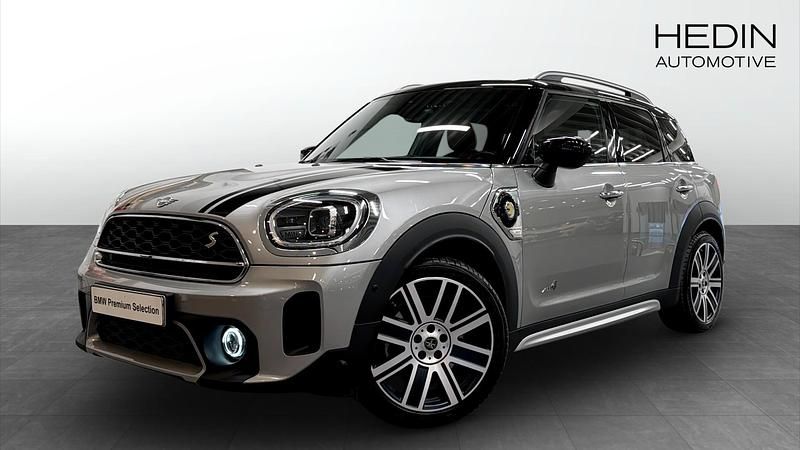 Grå Begagnad 2023 Mini Cooper Countryman SUV | 368 700 kr (Lite dyr) - Bild 1/4