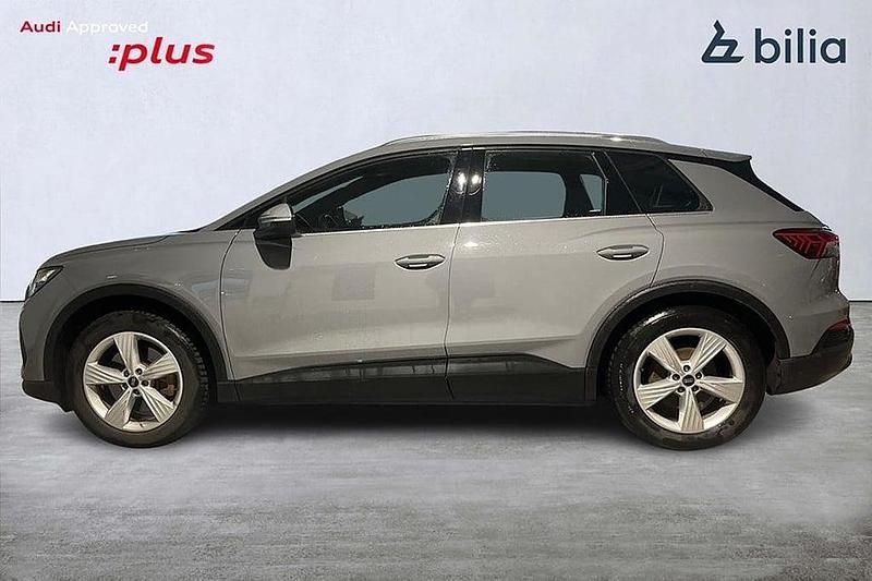 Begagnad Audi Q4 e-tron Proline 152 kW (207 HK) 2022 Grå SUV