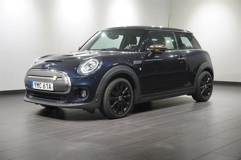 Svart Begagnad 2020 Mini Cooper Halvkombi | 169 900 kr (Bra pris) - Bild 1/2