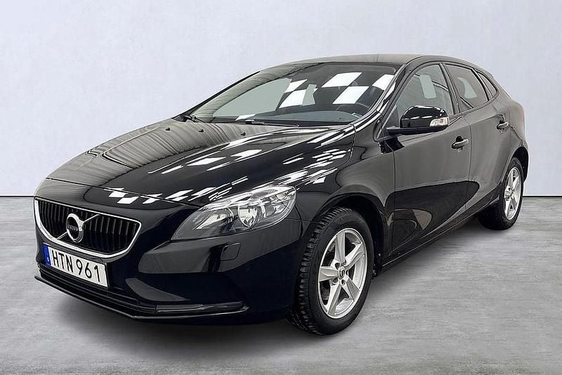 Begagnad Volvo V40 Business Edition 124 HK (91 kW) 2016 Svart Halvkombi