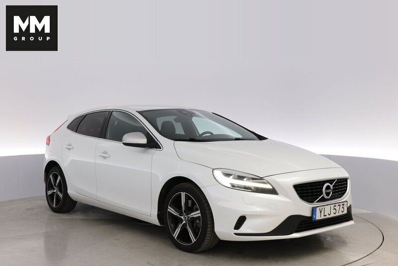 Vit Begagnad 2017 Volvo V40 R-Design Kombi | 214 000 kr (Lite dyr) - Bild 1/4