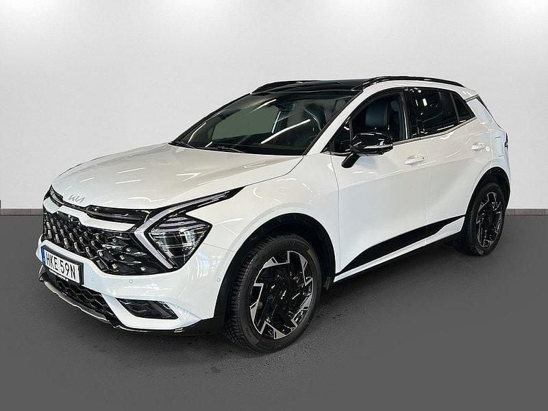 Vit Begagnad 2022 Kia Sportage GT-Line SUV | 389 900 kr (Marknadspris) - Bild 1/4